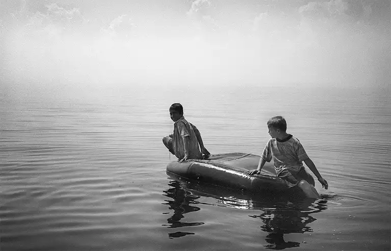 LIFE ON THE VOLGA RIVER