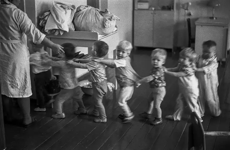 Specialized Children's Home No. 2, which houses children with congenital malformations, postpartum injuries, and those who, according to doctors, cannot live among ordinary children. St. Michurina. Novokuznetsk. Kemerovo region. Kuzbass. Siberia. 06/07/1981 Photo by Vladimir Sokolaev/Liberty SU Archive