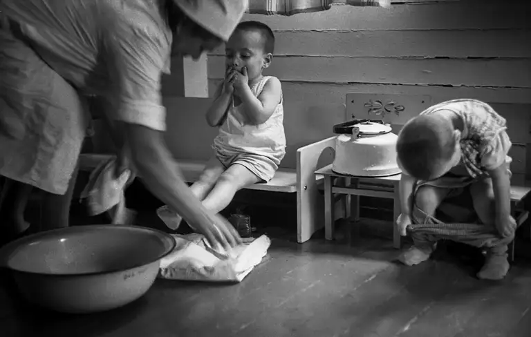 Specialized Children's Home No. 2, which houses children with congenital malformations, postpartum injuries, and those who, according to doctors, cannot live among ordinary children. St. Michurina. Novokuznetsk. Kemerovo region. Kuzbass. Siberia. 26.05. 1981 Photo Vladimir Sokolaev/Liberty SU Archive
