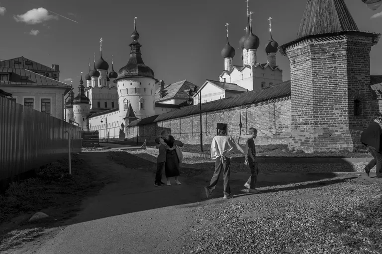The Rostov Kremlin, built in the second half of the 17th century. Rostov Veliky, Russia’s Golden Ring, May 2026. Photo © Oleg Klimov for Panos Pictures.